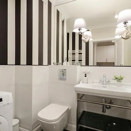 Sky Home- Rose -manufaktura, Bezplatny Parking, Klima, Dostep Na Kod * Lodž