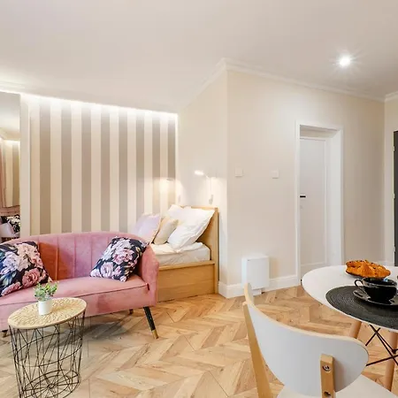 Sky Home- Rose -manufaktura, Bezplatny Parking, Klima, Dostep Na Kod