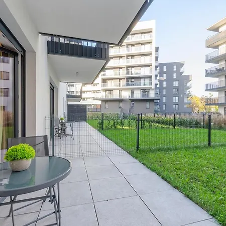 Sky Home- Rose -manufaktura, Bezplatny Parking, Klima, Dostep Na Kod 아파트