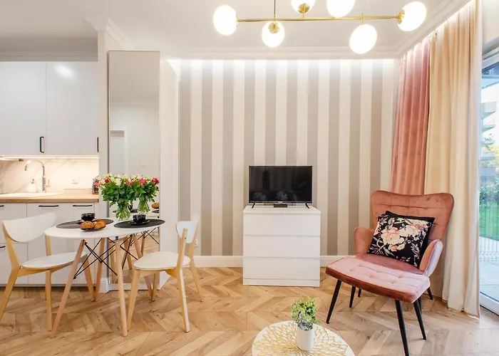 Sky Home- Rose -manufaktura, Bezplatny Parking, Klima, Dostep Na Kod Apartment Lodz