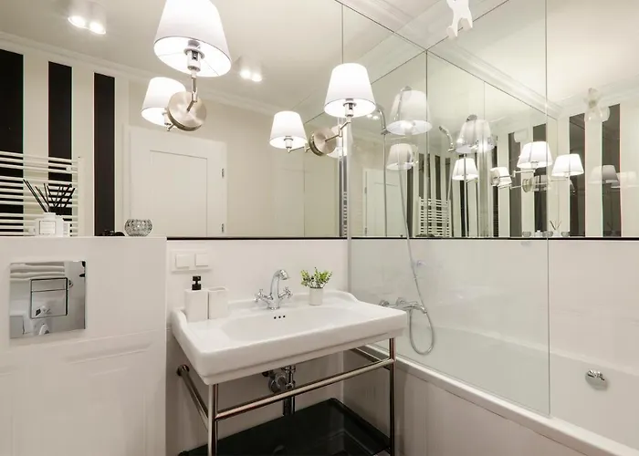 Sky Home- Rose -manufaktura, Bezplatny Parking, Klima, Dostep Na Kod *