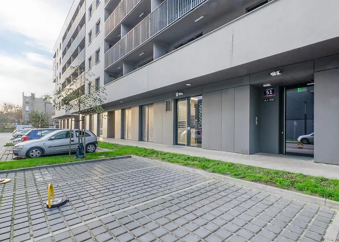 Apartment Sky Home- Rose -manufaktura, Bezplatny Parking, Klima, Dostep Na Kod Lodz